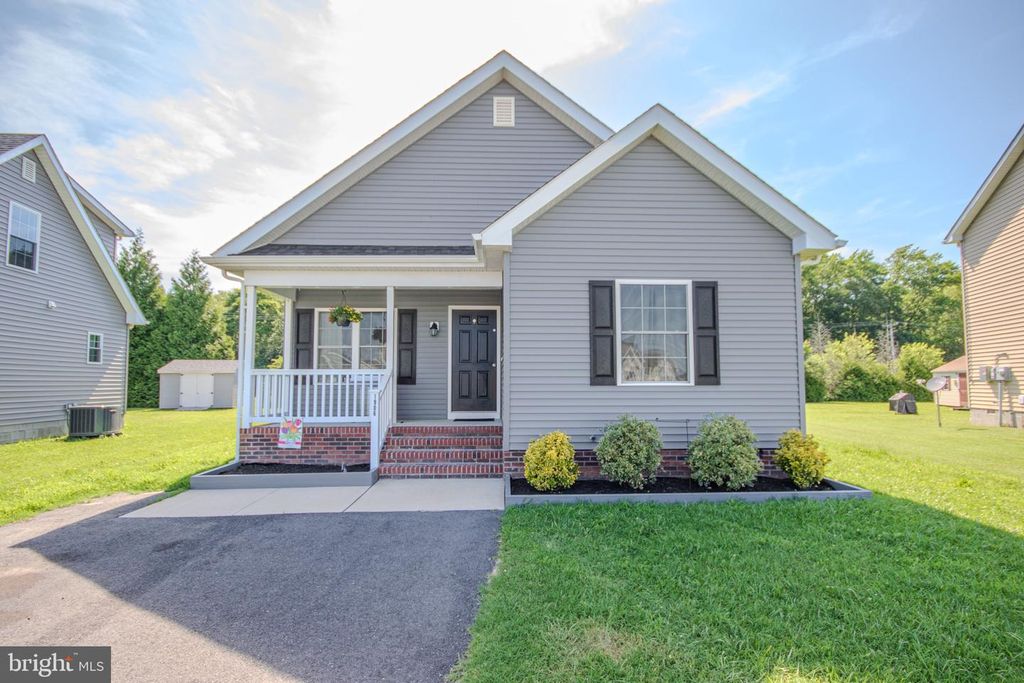 1906 N OLD MILL DR, Pocomoke City, MD 21851