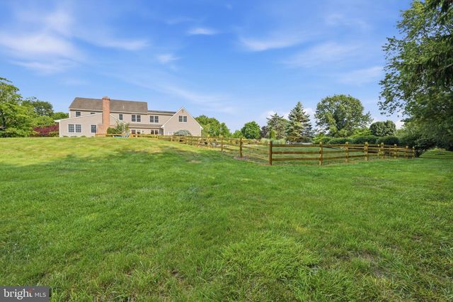 204 HERON CT, Washington Crossing, PA 18977