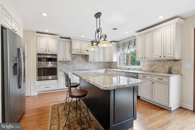 204 HERON CT, Washington Crossing, PA 18977