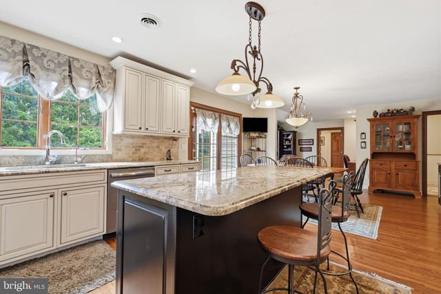 204 HERON CT, Washington Crossing, PA 18977