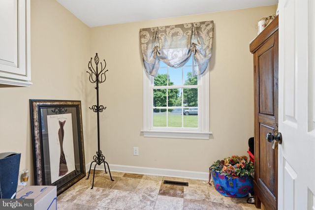 204 HERON CT, Washington Crossing, PA 18977