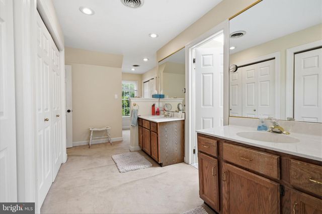 204 HERON CT, Washington Crossing, PA 18977