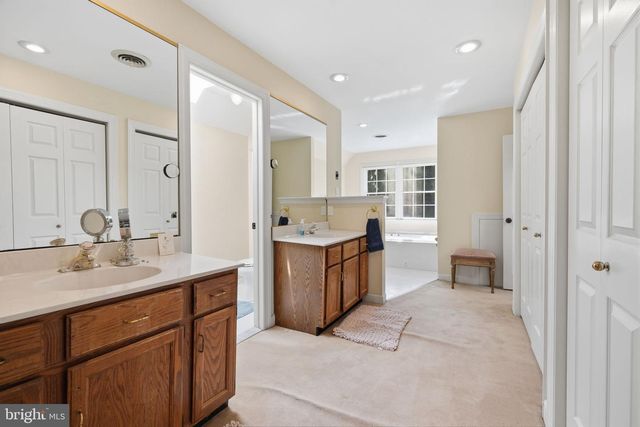 204 HERON CT, Washington Crossing, PA 18977
