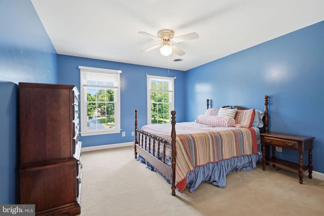204 HERON CT, Washington Crossing, PA 18977
