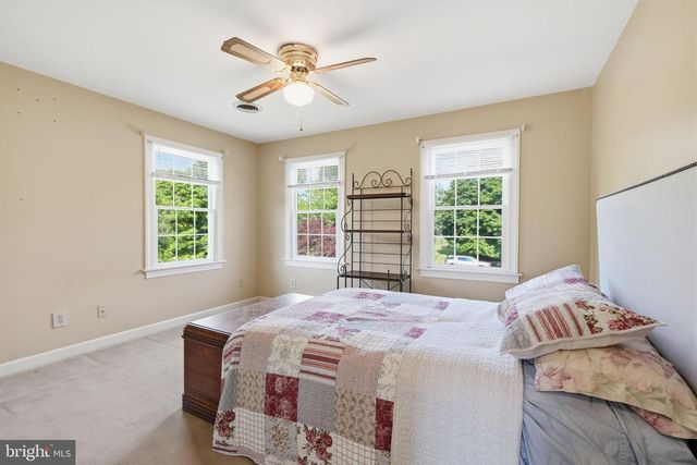 204 HERON CT, Washington Crossing, PA 18977