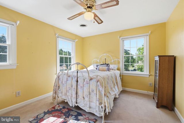 204 HERON CT, Washington Crossing, PA 18977