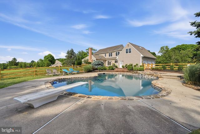 204 HERON CT, Washington Crossing, PA 18977