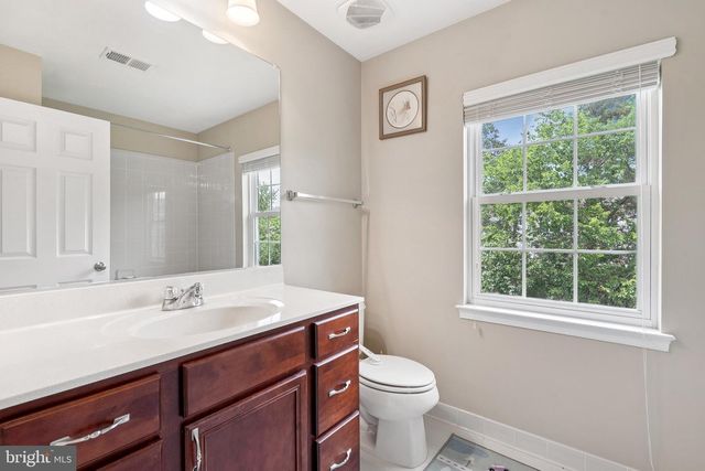 25111 NEPTUNE TER #UPPER 2 LEVELS ONLY, Chantilly, VA 20152