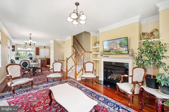 25111 NEPTUNE TER #UPPER 2 LEVELS ONLY, Chantilly, VA 20152
