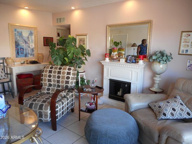 6805 E 2ND Street 24, Scottsdale, AZ 85251