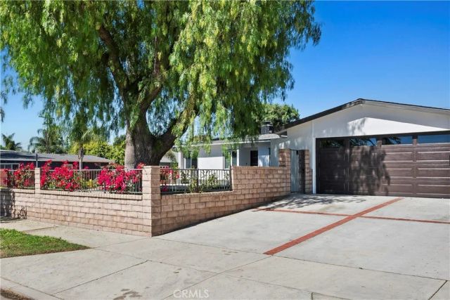 7333 Mclaren, West Hills, CA 91307