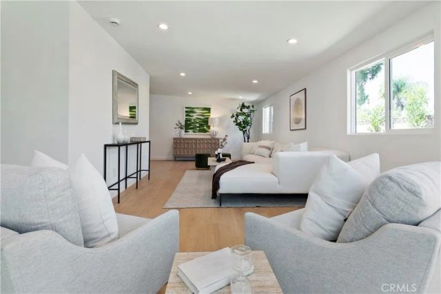 7333 Mclaren, West Hills, CA 91307