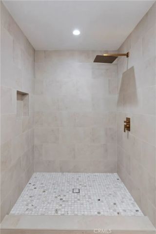 7333 Mclaren, West Hills, CA 91307