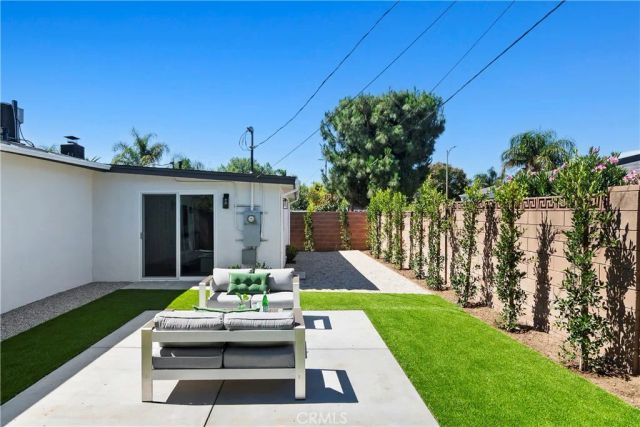 7333 Mclaren, West Hills, CA 91307