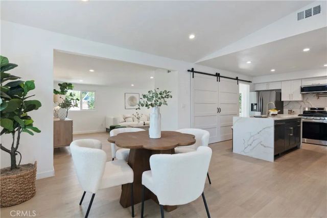 7333 Mclaren, West Hills, CA 91307