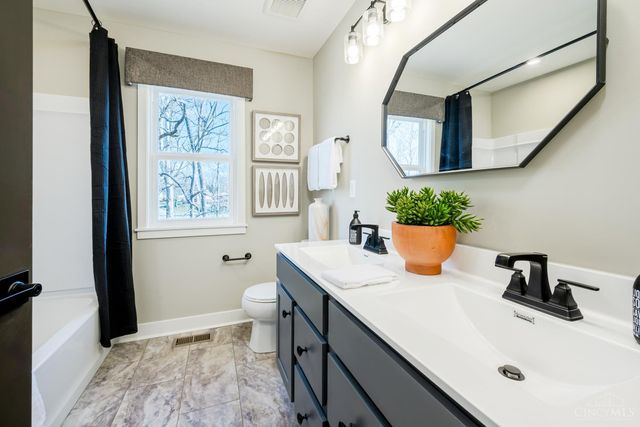 280 Libby Hollow Street, Springboro, OH 45066
