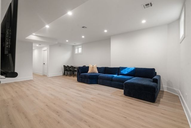 103 Aletha Rd, Needham, MA 02492