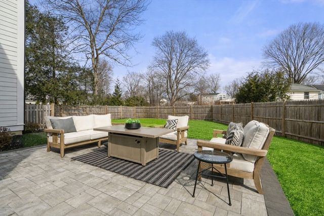 103 Aletha Rd, Needham, MA 02492