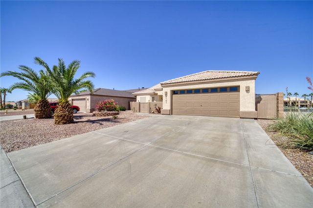 6151 S Los Lagos Place, Fort Mohave, AZ 86426