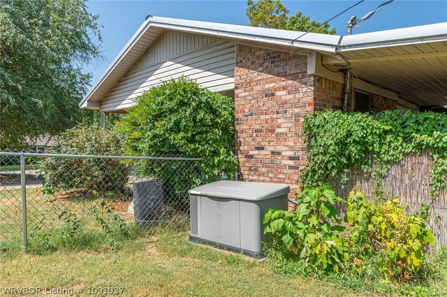 403 Meyer Drive, Van Buren, AR 72956