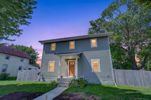 311 N Lincoln Street, Poynette, WI 53955