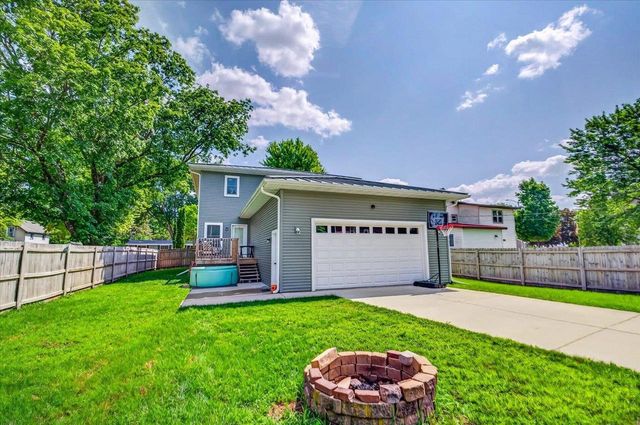 311 N Lincoln Street, Poynette, WI 53955
