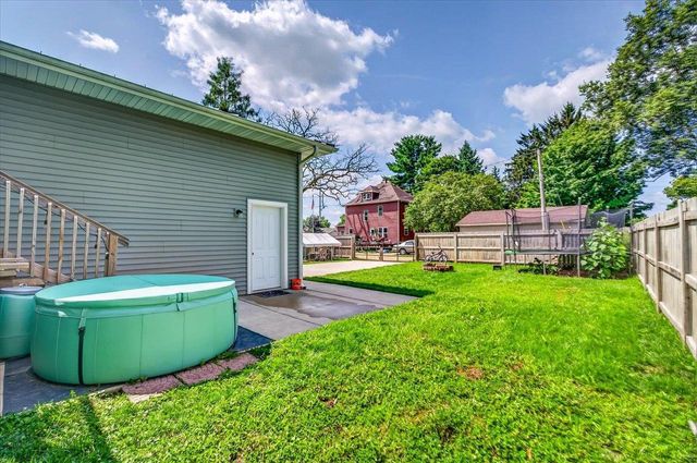 311 N Lincoln Street, Poynette, WI 53955