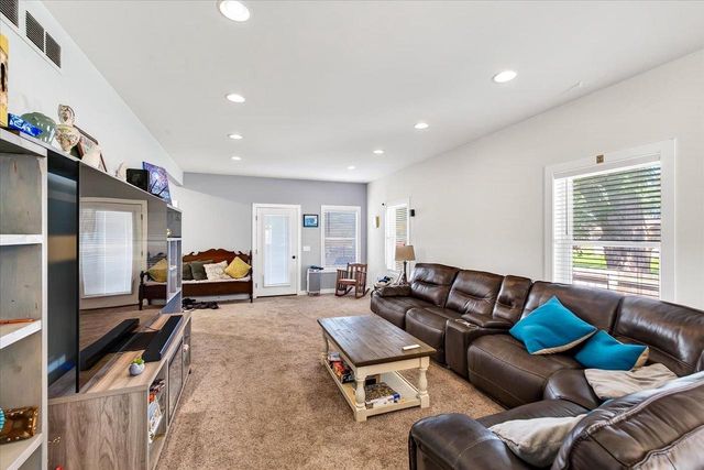 311 N Lincoln Street, Poynette, WI 53955