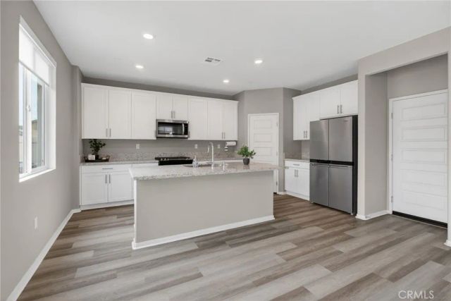 29114 Flathead, Lake Elsinore, CA 92532