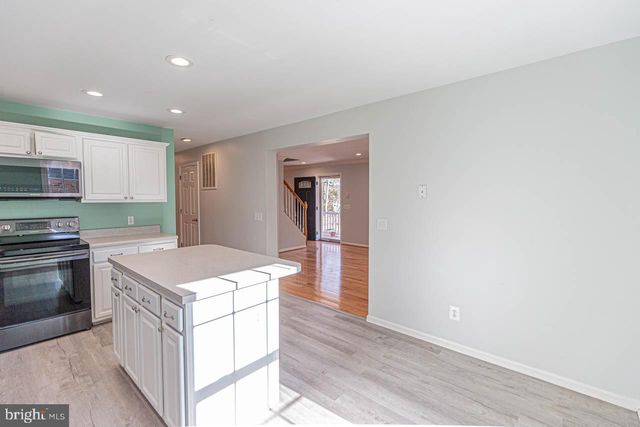 351 LAKE CAROLINE DR, Ruther Glen, VA 22546