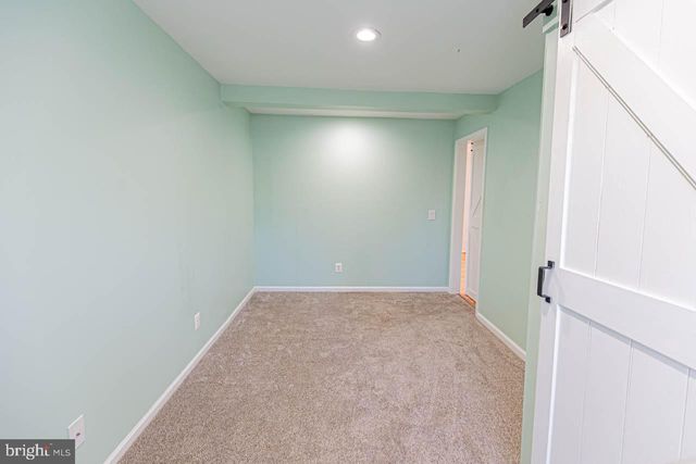 351 LAKE CAROLINE DR, Ruther Glen, VA 22546
