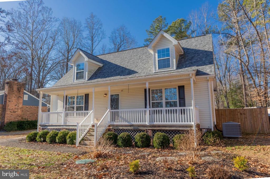 351 LAKE CAROLINE DR, Ruther Glen, VA 22546