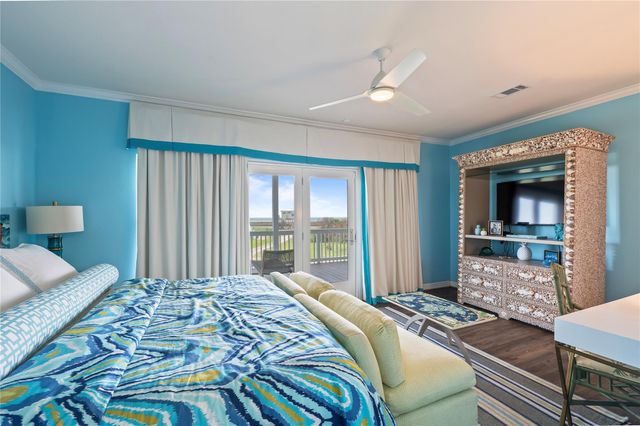 25001 Monterey Court, Galveston, TX 77554