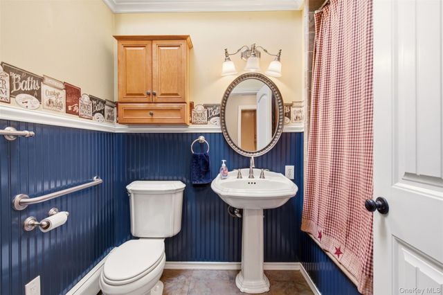 83 Hedgerow, Commack, NY 11725