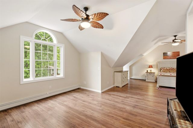 83 Hedgerow, Commack, NY 11725