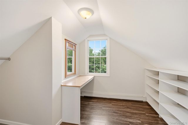 83 Hedgerow, Commack, NY 11725