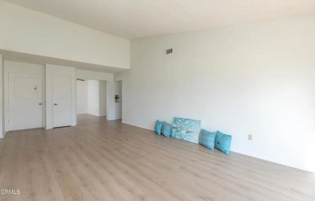 24108 Village 24, Camarillo, CA 93012