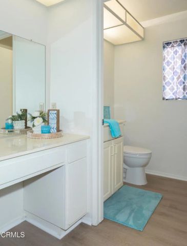 24108 Village 24, Camarillo, CA 93012