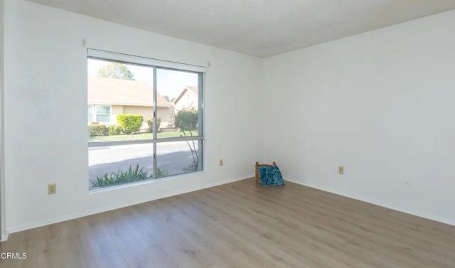 24108 Village 24, Camarillo, CA 93012