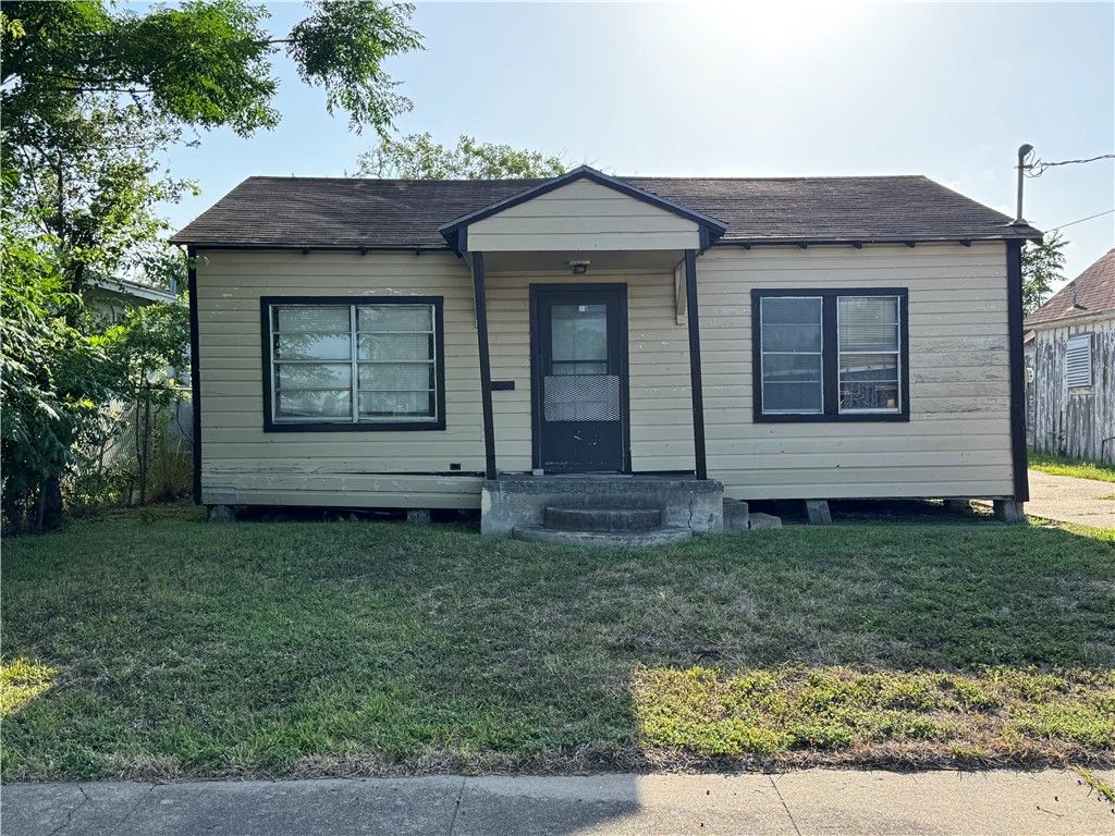 4721 Molina Dr, Corpus Christi, TX 78416
