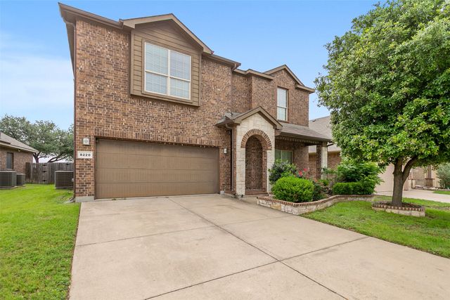 8220 Misty Water Drive, Fort Worth, TX 76131