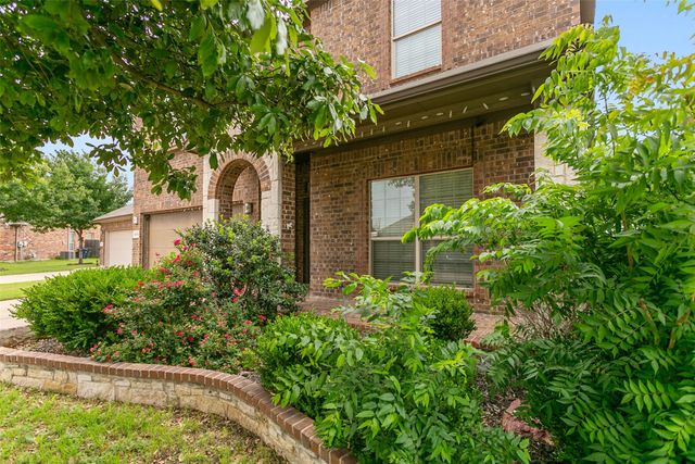 8220 Misty Water Drive, Fort Worth, TX 76131