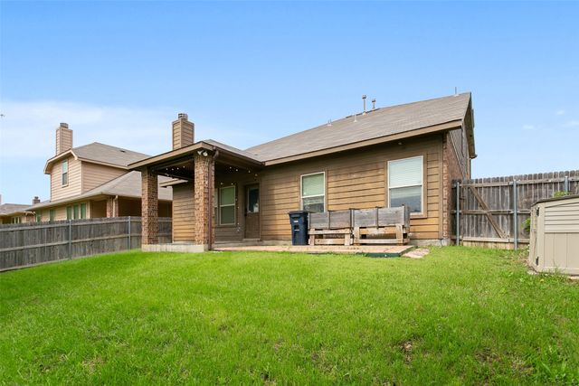 8220 Misty Water Drive, Fort Worth, TX 76131