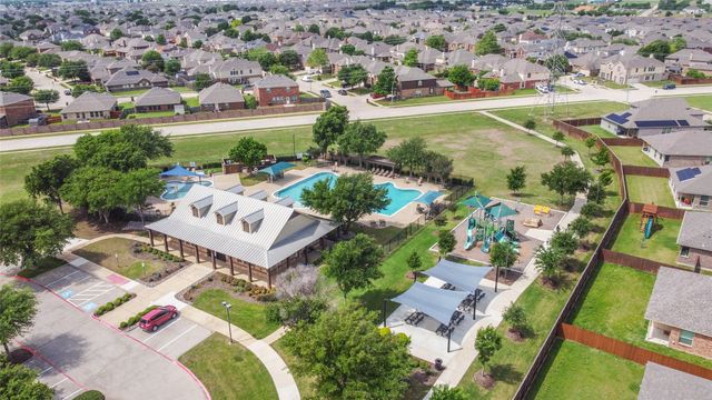 8220 Misty Water Drive, Fort Worth, TX 76131