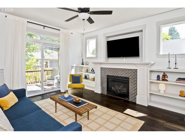 4613 Se RURAL St, Portland, OR 97206