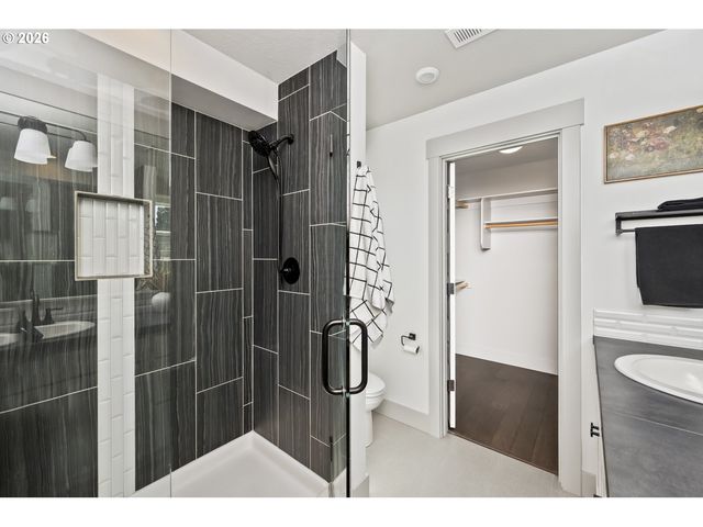 4613 Se RURAL St, Portland, OR 97206