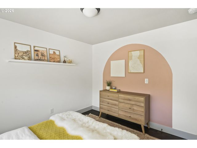 4613 Se RURAL St, Portland, OR 97206