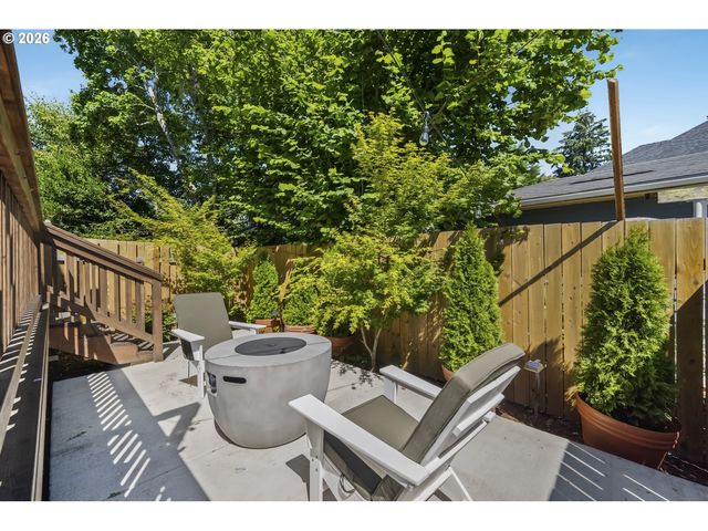 4613 Se RURAL St, Portland, OR 97206