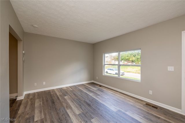 2278 26th Street SW, Akron, OH 44314