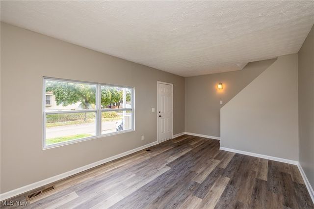 2278 26th Street SW, Akron, OH 44314